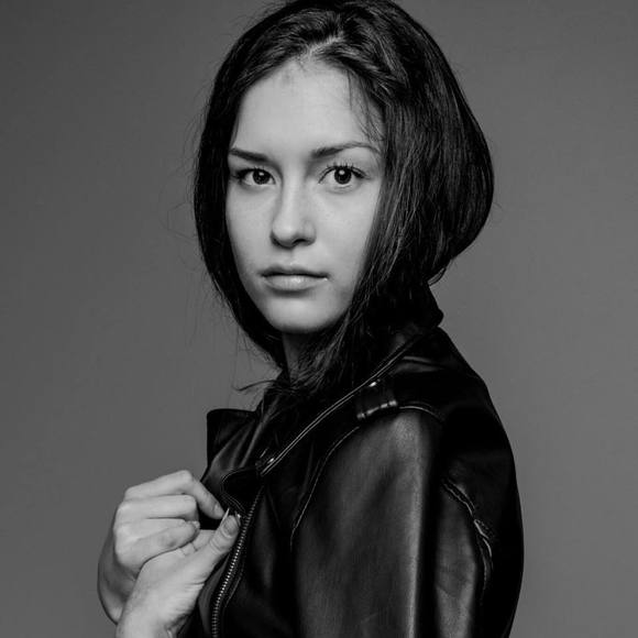 Meet your Posher, Ryly - Picture 1 of 1